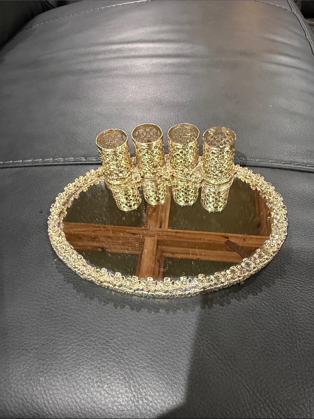 Vintage lipstick holder Gold Decorative Mirrored Tray with 4 Gold lipstick
